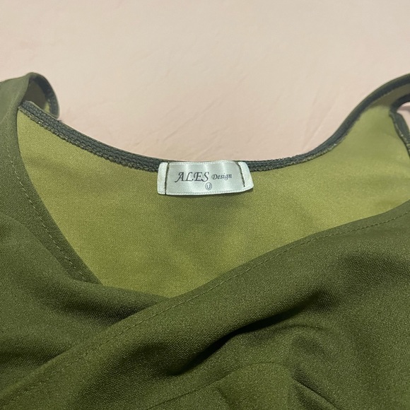 Green body suit - Picture 3 of 3